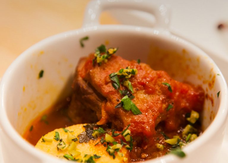 Mijoté de canard du Lac Brome à la tomate et aux olives vertes anatra